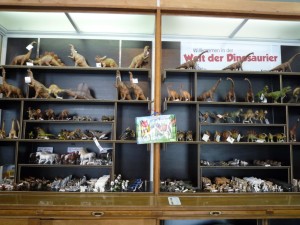 Butikken i Naturhistorisk Museum er et slaraffenland for enhver dinosaur-interesseret dreng ellerpige.
